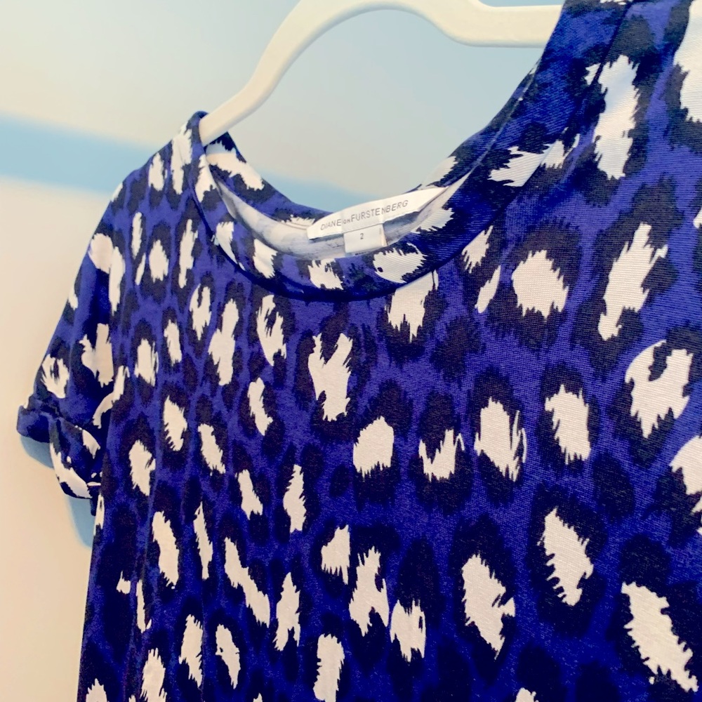 DVF EUC size 2!  Fun for summer